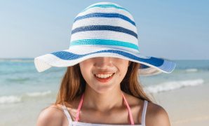Aneka Model Topi Pantai untuk Penunjang Penampilan