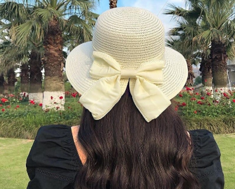 Aneka Model Topi Pantai untuk Penunjang Penampilan