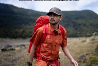 Rekomendasi Topi untuk Mendaki Gunung Nyaman dan Stylish