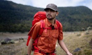 Rekomendasi Topi untuk Mendaki Gunung Nyaman dan Stylish