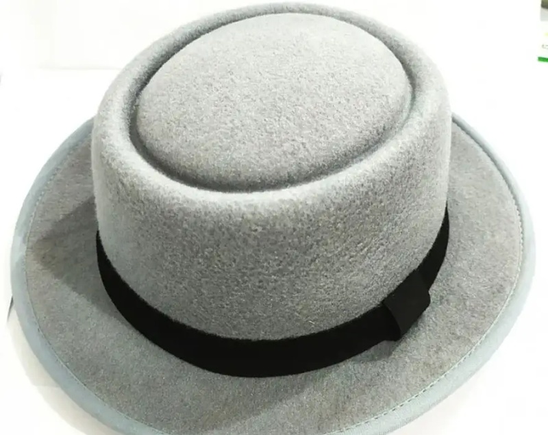 Topi Fedora Pria Gaya Stylish Bikin Tampilan Makin Keren